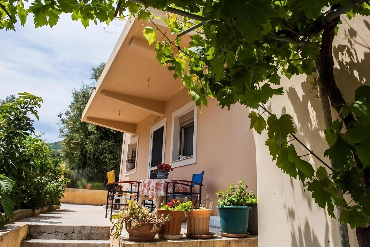 Flamiatos Garden Cottages Poulata Ngoại thất bức ảnh
